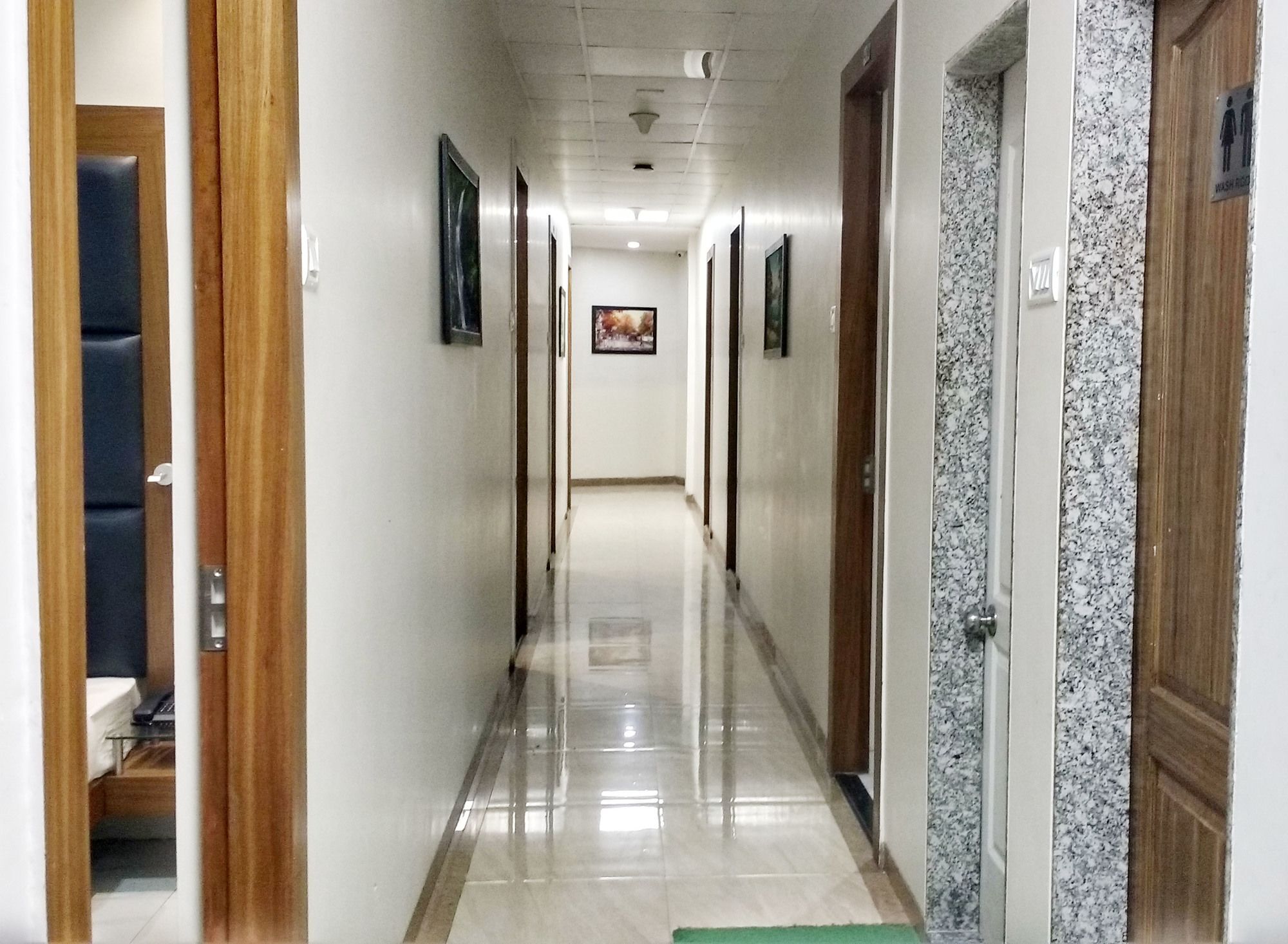 Hotel Address Inn Мумбай Екстериор снимка