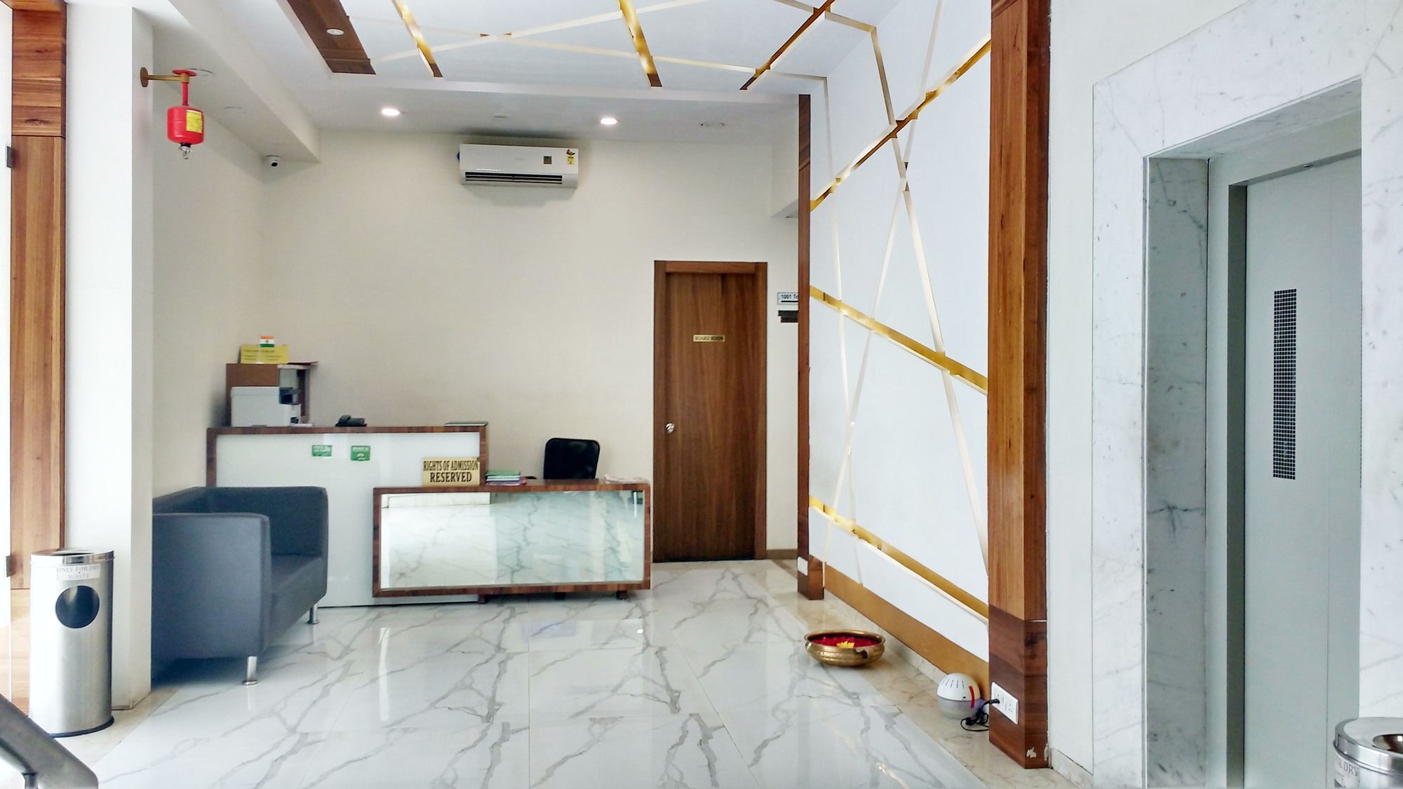Hotel Address Inn Мумбай Екстериор снимка