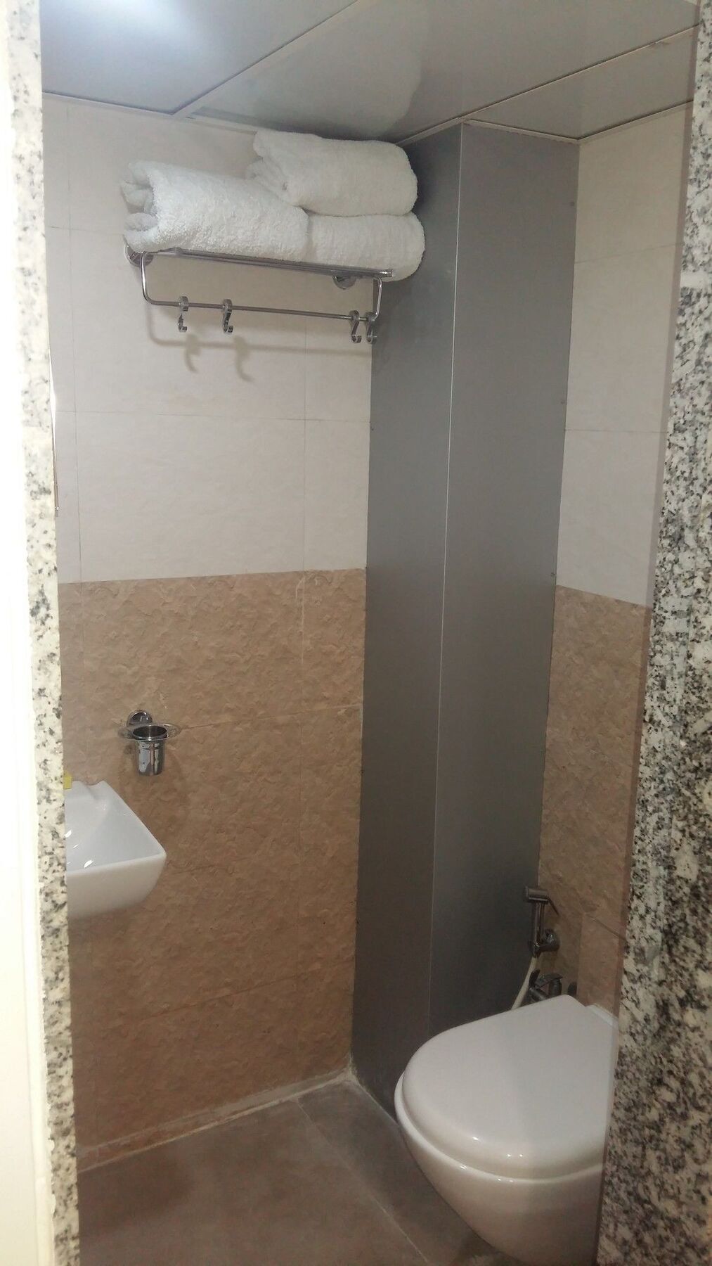 Hotel Address Inn Мумбай Екстериор снимка